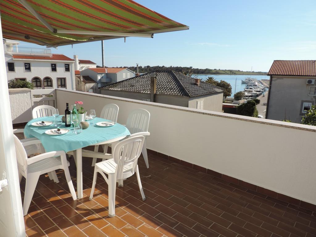 Apartment Vidas Novalja Kültér fotó